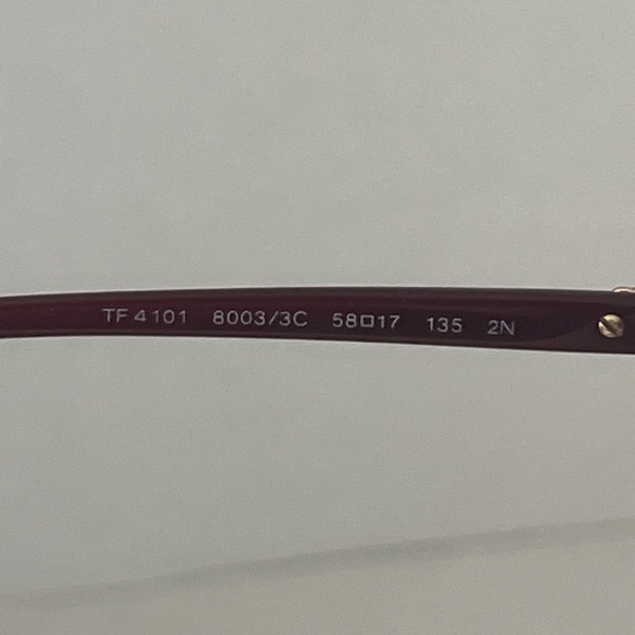 Tiffany & Co. TF4101 Sunglasses With Case and Cleaning Cloth. - Picture 6 of 9